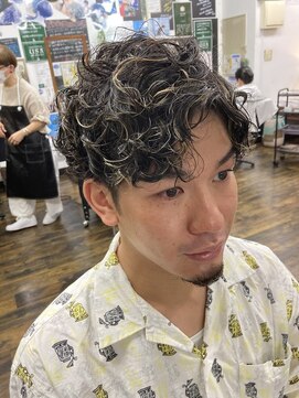 ゆとり炉の樹 のぐ男 スパイラルパーマ