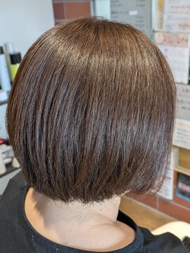 ココロン(KoKoRon) 大人女性に似合う丸みショートボブ