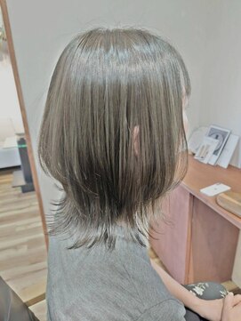 ゼンドット キョウト(Zen. kyoto) ネオウルフカットにオリーブカラー♪