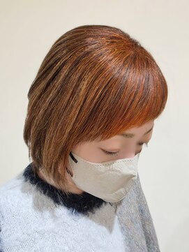 白髪をいかしたオレンジカラー