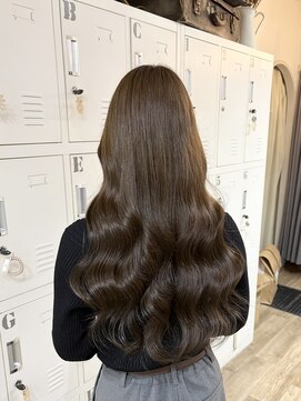 ケイリー(KAYLEE) 【イルミナカラー】ヘーゼルベージュ