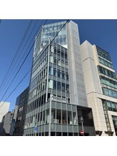 【札幌の中心地】ビルの最上階に構える今業界で最も注目されているサロン！