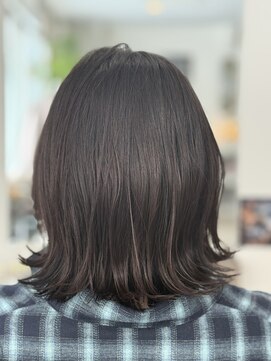 ヨンマルイチ(401) 大人グレージュレイヤーミディ