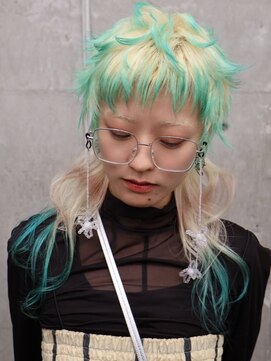 オーン 渋谷(OOn) エンドエメラルドロングウルフ