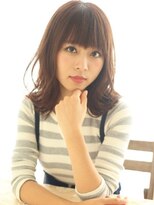 エマージュ 渋谷(Emerge)&nbsp;流行りのミディー、くせ毛風カールミディアム