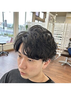 リタ(rita) センターパートスパイラルパーマ