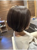 ショートボブ