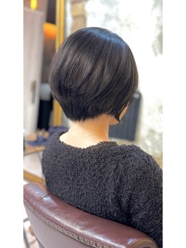 トイロ(toiro) ショートボブと地毛風カラー