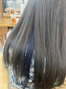 グロウトヨサキワン(GLOW TOYOSAKI ONE) グレー×ブルーカラー