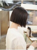 さらっと質感の切りっぱなしボブ/リオン