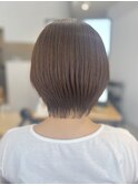 ショートボブ