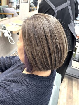 リベストバイジェービー 稲毛(li best. byjb) ダークアッシュ/大人ガーリー/似合わせカット[稲毛/白髪ぼかし]