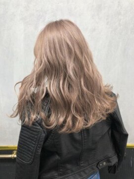 アンククロス 青山店(ANKH CROSS) ブロンドベージュ/レイヤーカット