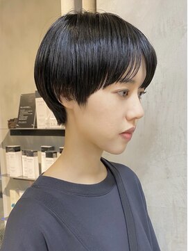 エリマ 調布(elima) ショートヘア顔周りレイヤーブリーチダブルカラーショートボブ