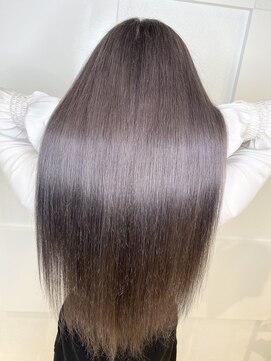 アンダーバー(UNDRvr) ホワイトグレージュチェリーブラウン天使の羽バング