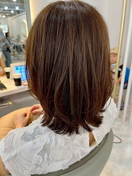 リコバイアフロート(riko by afloat) ウルフ/レイヤーボブ/ハイライト/ミディアム/ブラウン