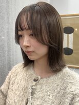 シベルバレー 横浜(sibell) 20代30代切りっぱなしボブタッセルボブ顔周りレイヤーオリーブ