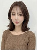 ダークブラウンくびれミディアム小顔外ハネロブ/夏30代40代p越谷
