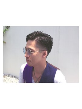 リトルバード(3 Little Birds) 七三ツーブロック