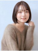 シンプル内巻きストレートボブスタイル
