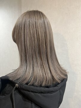 ニィ(2iee.) 全体ブリーチ