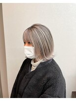 エミーバイモアムー(Emmie byMoremuu)&nbsp;シャドールーツという名のバレイヤージュ