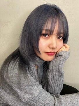 スリーバイベルベット(THREE...by velvet) グレージュ/ブリーチカラー/ケアブリーチ/レイヤーカット/ウルフ