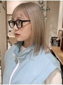 ハイトーン　ブリーチカラー　ブロンドベージュ