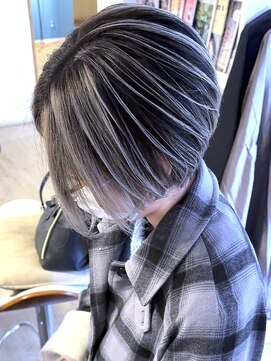 ブレイズヘアー(BLAZEhair) 【筋感プラス】ホワイトシルバーバレイヤージュ×ブリーチ2回