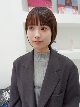 ノーヴァン デフォーム(NOVAN DEFORM) ストレートボブ・ラウンドバング