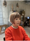 ベージュカラーショートボブ