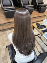 アシュレイ(ASHLEY)&nbsp;suzu レイヤーカット ロングヘア ワンランク上のお洒落 大阪福島