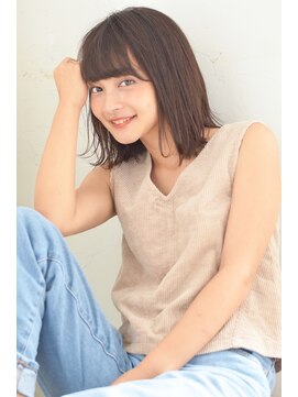 ジョエミバイアンアミ(joemi by Un ami) joemi 新宿　透明感と束間で今風おしゃれブランジュボブ　近江