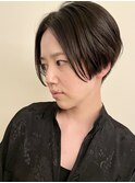 センター分けショートボブ