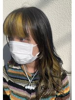 バズ(BUZZ)&nbsp;イエロー×ブラック/インナーカラー/重めバング