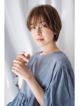 グロウ バイ フェイス(GLOW by face) 大人可愛い前髪あり耳掛けクールショートボブ２０代３０代４０代