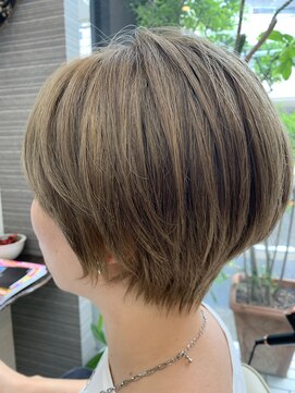 マコ(mako) マッシュショート