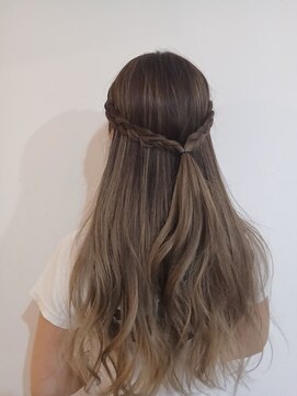 ツムグ 代官山 中目黒(TUMUGU) 脱白髪染めハイライトホワイトグレージュグラデーションカラー