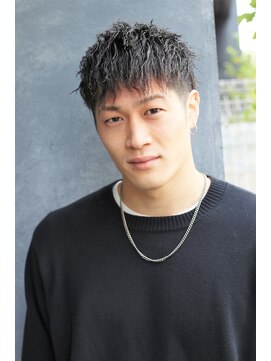 フランクスバーバー アンド ビアークラブ(FRANK'S BARBER and BEER CLUB) 刈り上げツーブロックハードツイストパーマ