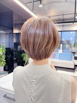 ファンナギンザ(FaNNa ginza) 丸みショート/シースルーバング/艶髪/シフォンベージュ/前髪