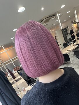 ヒム(HyMN) PINK×ボブ