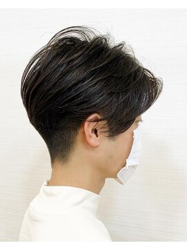 リル(RIRE) 骨格補正カット