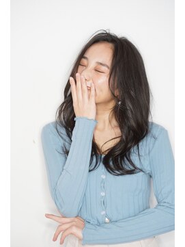 ルフュージュ バイ プロデュース 相模大野店(Refuge by Produce) 暗髪/レイヤーカット/長めバング