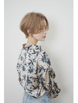 ジゼルアライ(gisele arai)&nbsp;柔らかベージュの大人丸みショート