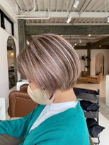 ラウレア(LAULEA)&nbsp;白髪ぼかしバレイヤージュ