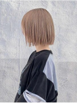 トクテ 高円寺(tokute) くびレイヤーエモージュ前髪モテベージュレイヤーミディ/高円寺