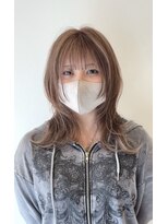 シエル ドゥ サワ(ciel de SAWA) キャラメルベージュ×外ハネレイヤー 顔まわり軽めミディアム