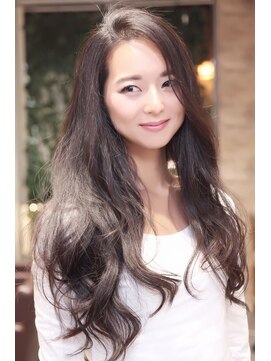 ビースリー ロア 柔らかウェーブスタイル[横浜 ビースリー スタイル]