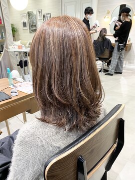 フルショウ 小牧(FURUSHO) 大人可愛い20代30代40代 ネオウルフハイライトスタイル