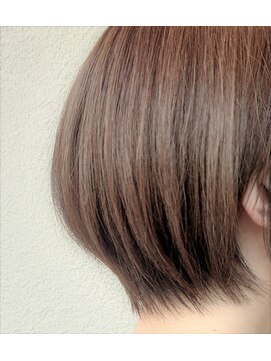 エルサフィロ ヨドヤバシ(el zafiro yodoyabashi) サロンスタイル　スマート　ショート　ヘルシースタイル/30代